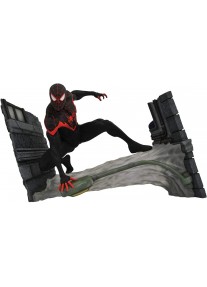 Статуетка Diamond Select Marvel: Spider-Man - Spider-Man, 18 cm